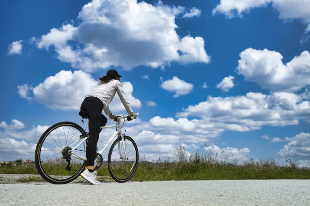 自転車　女性