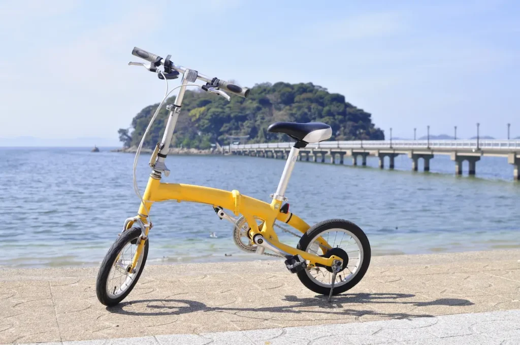 折りたたみ自転車1